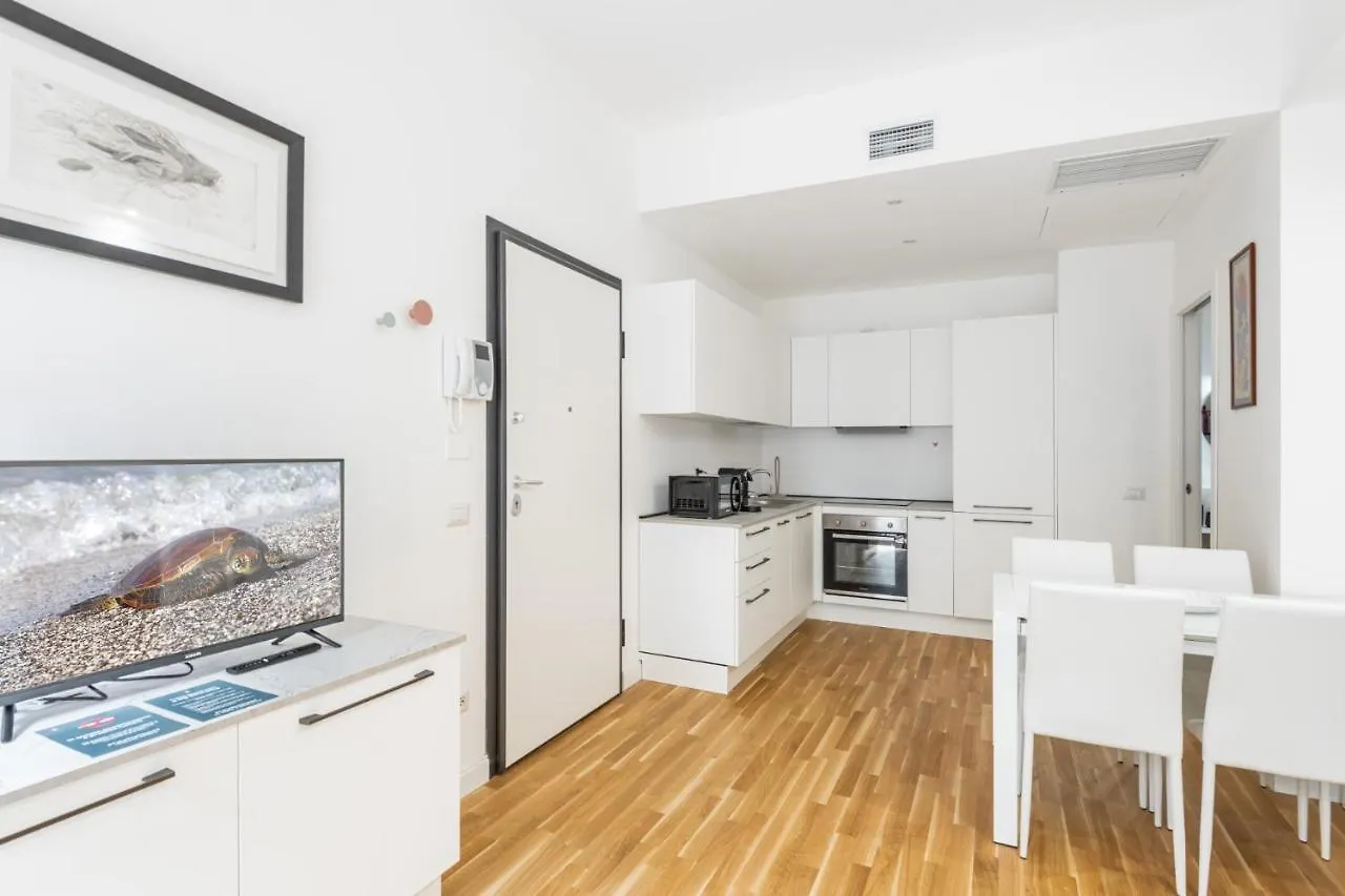 Easylife - Stile E Comfort A Due Passi Da Centrale Милан Апартаменты