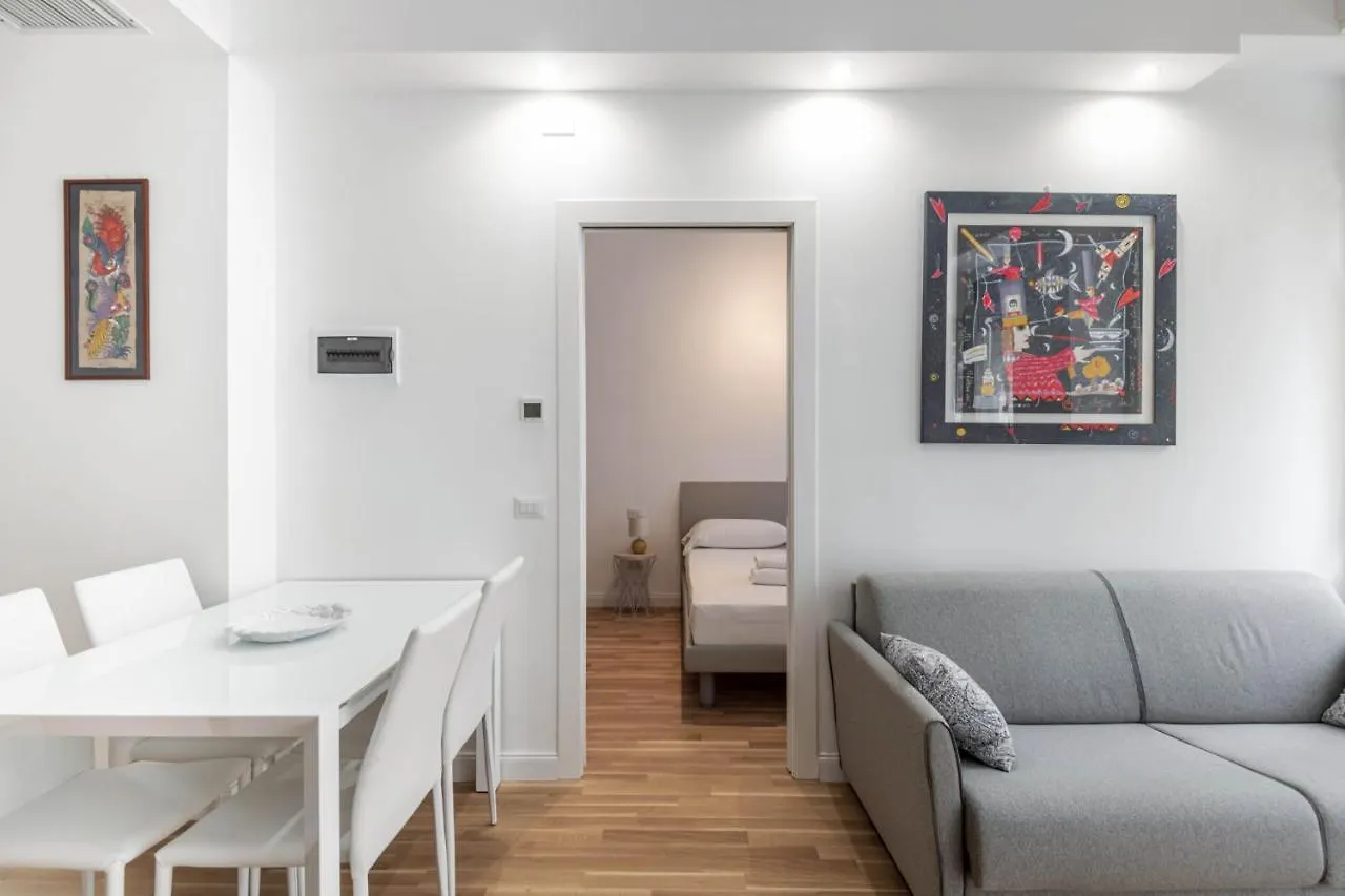 Easylife - Stile E Comfort A Due Passi Da Centrale Milano 0*,  Italia